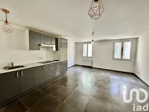Apartment at Signes (83870)