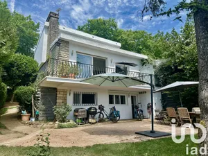 Maison traditionnelle à Le Plessis-Robinson (92350)
