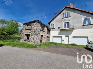 Maison de village à Saint-Sauves-d'Auvergne (63950)