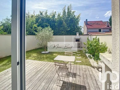 Townhouse at Champigny-sur-Marne (94500)