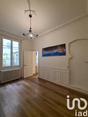 Apartment at Paris (75019)