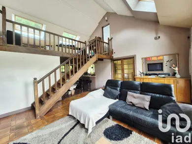 Traditional house in Le Mesnil-Théribus (60240)