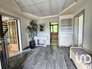 Maison traditionnelle à Le Mesnil-Théribus (60240)