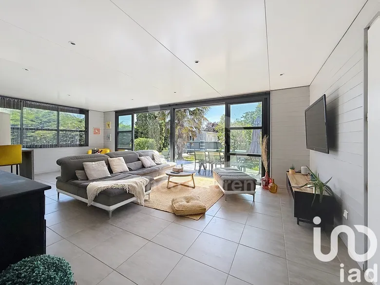 Maison 8 pièces 172 m² · à Donges · 172 m² · 345 000 €