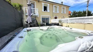 House at Saint-Romain-le-Puy (42610)