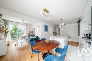 Apartment at Asnières-sur-Seine (92600)