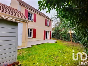House at Marolles-en-Hurepoix (91630)
