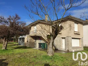 Building at Bon-Encontre (47240)