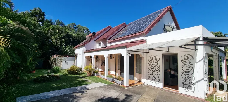 Maison 6 pièces 200 m² · à Le Tampon · 200 m² · 396 000 €