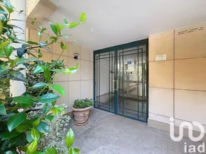 Apartment at Paris (75016)
