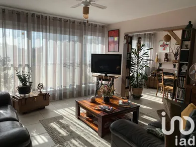 Apartment in Cenon (33150)