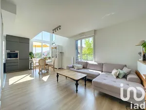 Duplex at Montigny-lès-Cormeilles (95370)