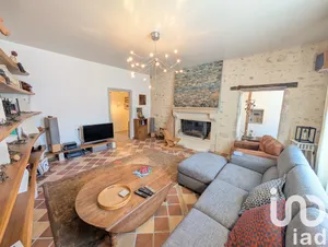 Maison de ville à Lussac-les-Châteaux (86320)