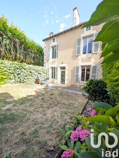 Townhouse in Lussac-les-Châteaux (86320)