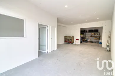 Immeuble à Mantes-la-Ville (78711) — 13/17