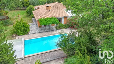 House in Saint-Paul-en-Forêt (83440)