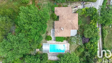 House in Saint-Paul-en-Forêt (83440)