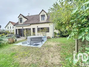 House at LIMAY (78520)