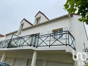 Duplex at Combs-la-Ville (77380)