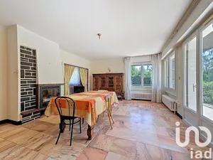 Traditional house at Charny (89120)