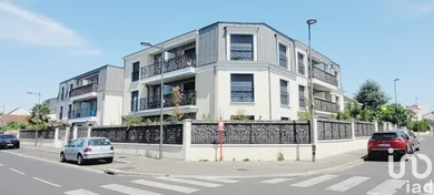 Apartment at Chennevières-sur-Marne (94430)