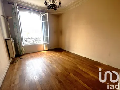 Apartment at La Garenne-Colombes (92250)