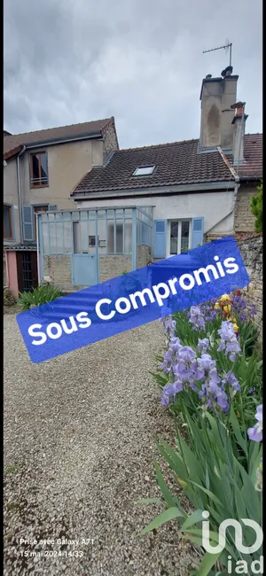 Village house at Loches-sur-Ource (10110)
