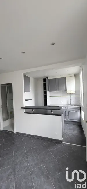 Apartment at Cachan (94230)