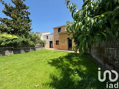 Traditional house in Rezé (44400)