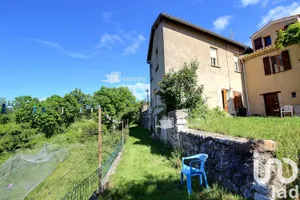 Village house at Mévouillon (26560)