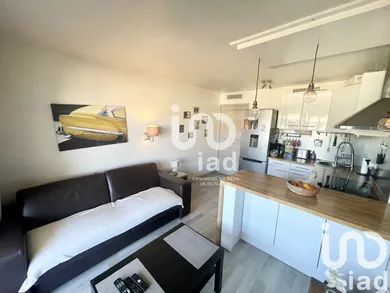Apartment in Cannes (06150)