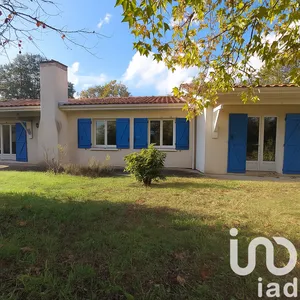 Maison traditionnelle à Chamadelle (33230)