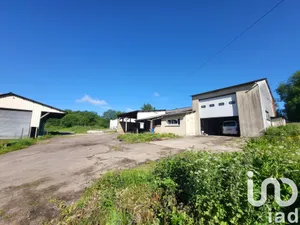 Building at Limésy (76570)