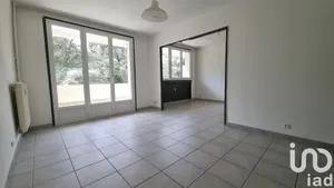 Apartment at Saint-Étienne (42100)