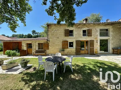 Maison de campagne à Fenioux (17350)