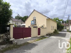 Traditional house at Pommeuse (77515)