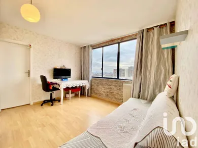 Apartment at Saint-Denis (93200)