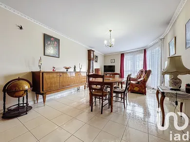 Apartment at Le Bourget (93350)