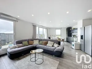 Apartment at Bondoufle (91070)