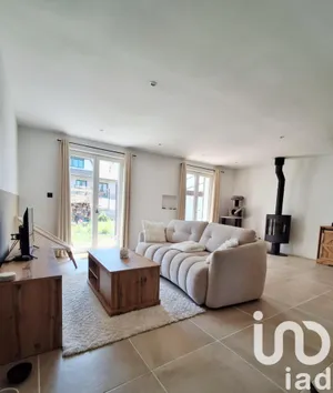 Maison à Hangest-sur-Somme (80310)