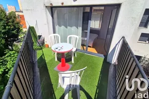 Duplex at Noisy-le-Sec (93130)
