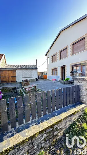Maison de village à Arrentières (10200)