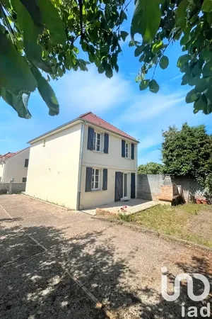 House at Saint-Ouen-l'Aumône (95310)