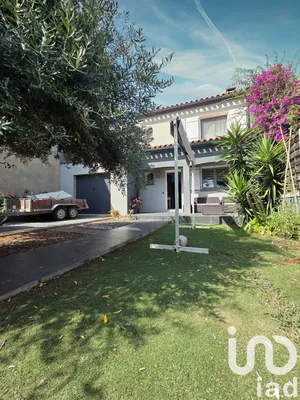 House at Pia (66380)