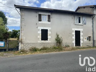 Maison de campagne à Chirac (16150)