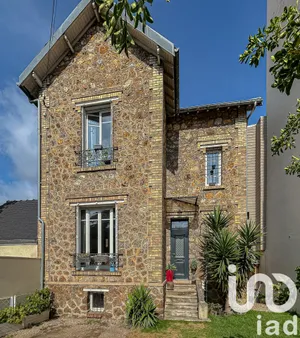 Traditional house at Colombes (92700)