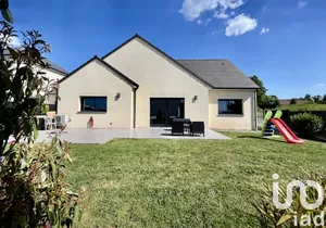 House at Trangé (72650)