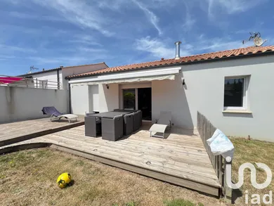 Traditional house at Sainte-Foy (85150)