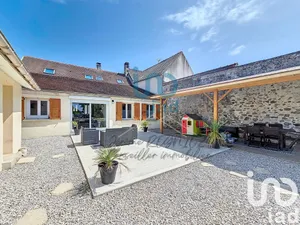 House at Lévignen (60800)