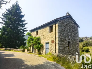 House in Sainte-Marguerite-Lafigère (07140)